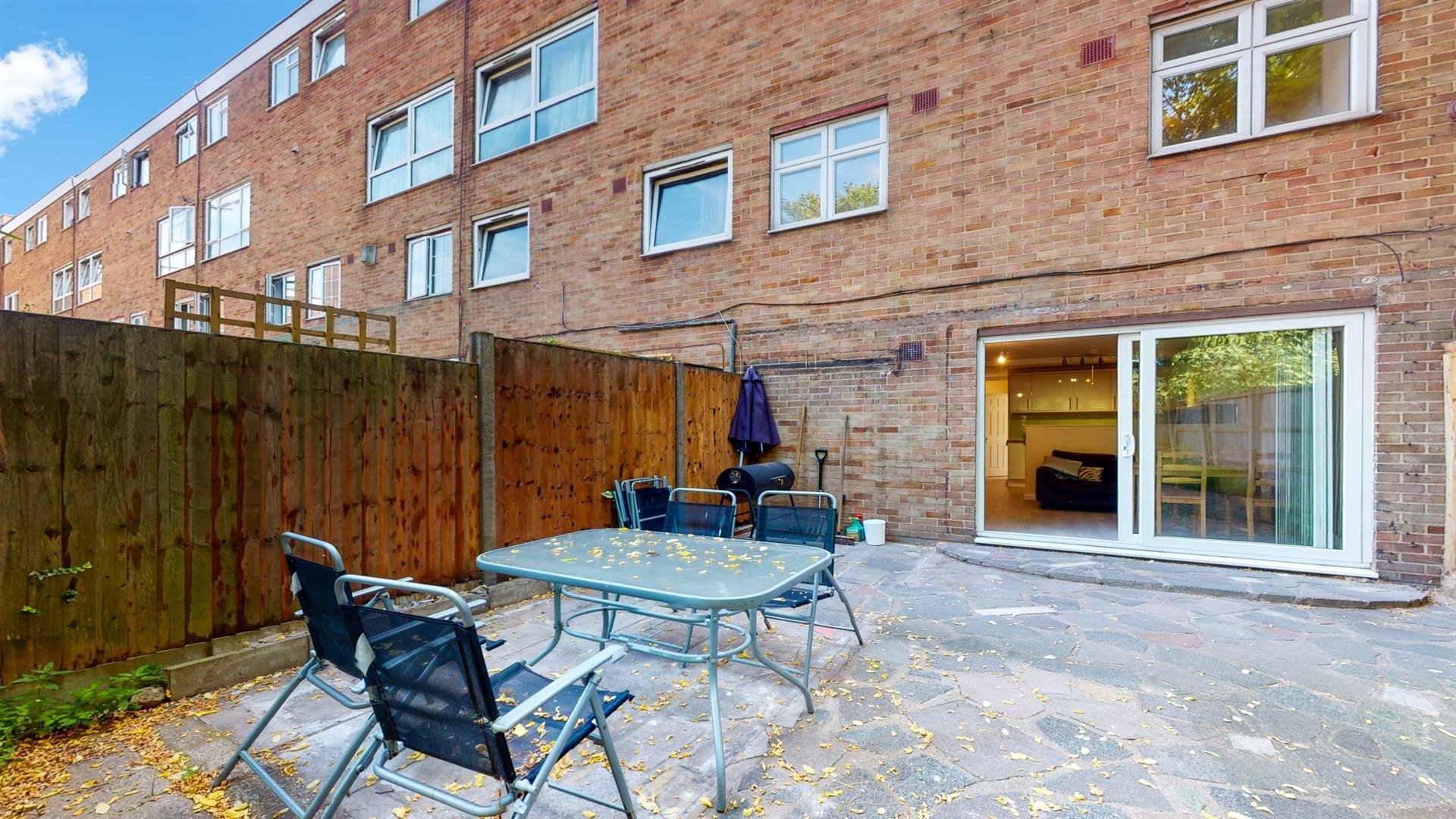 Portia Way, Mile End, E3